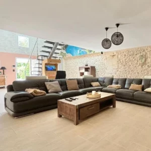 Visuel du séjour du gîte à Cubnezais pour illustrer le stage de printemps du 20 au 23 mars 2026